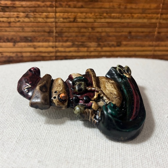 Vintage Country Snowman Figurine with Santa Hat on a Sleigh Pin Brooch - Picture 4 of 11